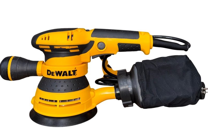 Машина шлифовальная сетевая Dewalt ВО5041 125мм