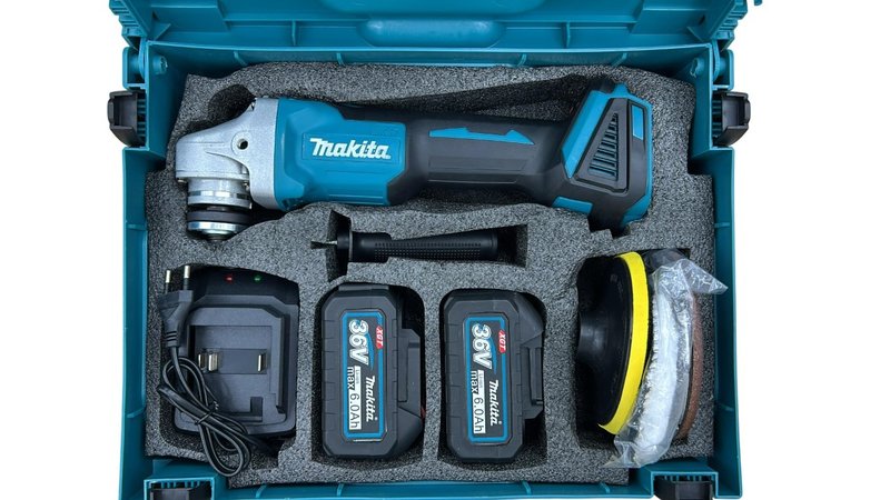 УШМ аккумуляторная Makita 125мм с набором насадок