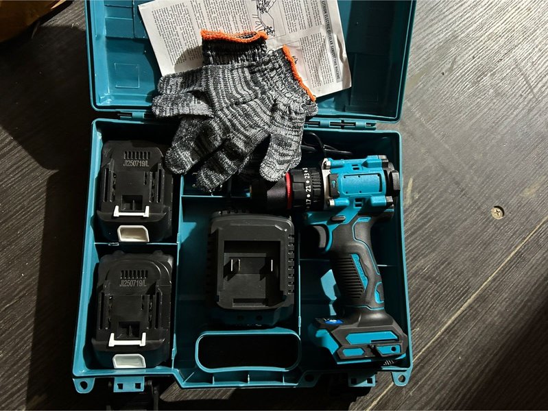 Шуруповерт Makita 24V бесщеточный ударный без набора 10мм